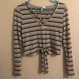 Medium Long Sleeve Crop Top